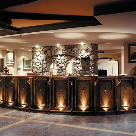 Hotel Llanos Del Hospital