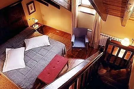 Otel Llanos Del Hospital